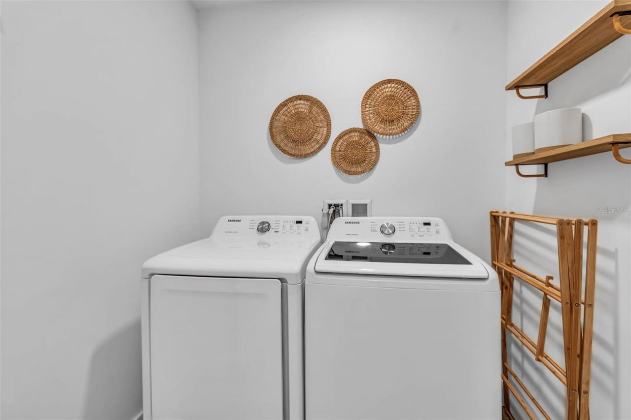 1703 N Tamiami Trail, Unit 211, Sarasota, FL 34234 Photo