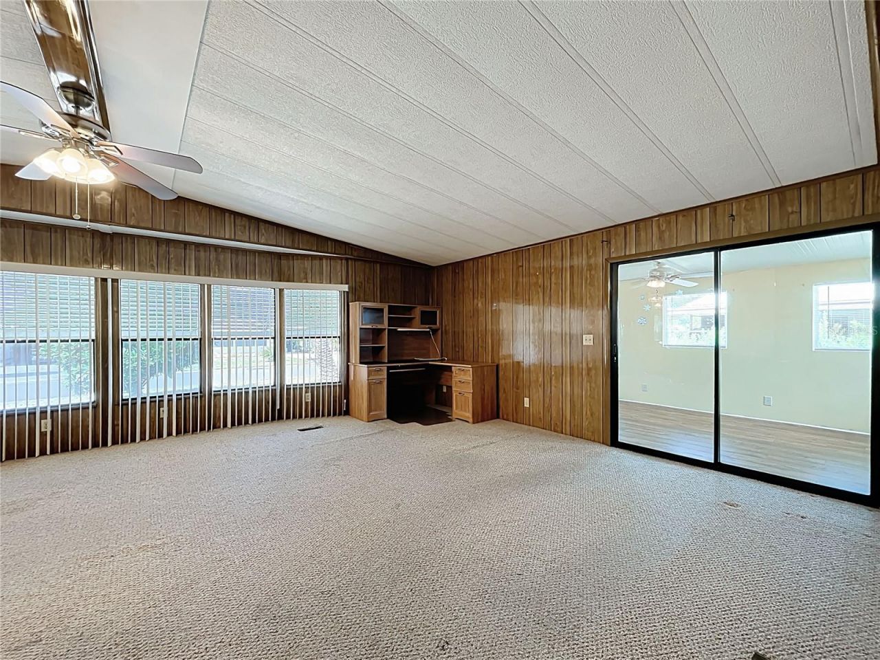 1440 Nassau Circle , Tavares, FL 32778 Photo