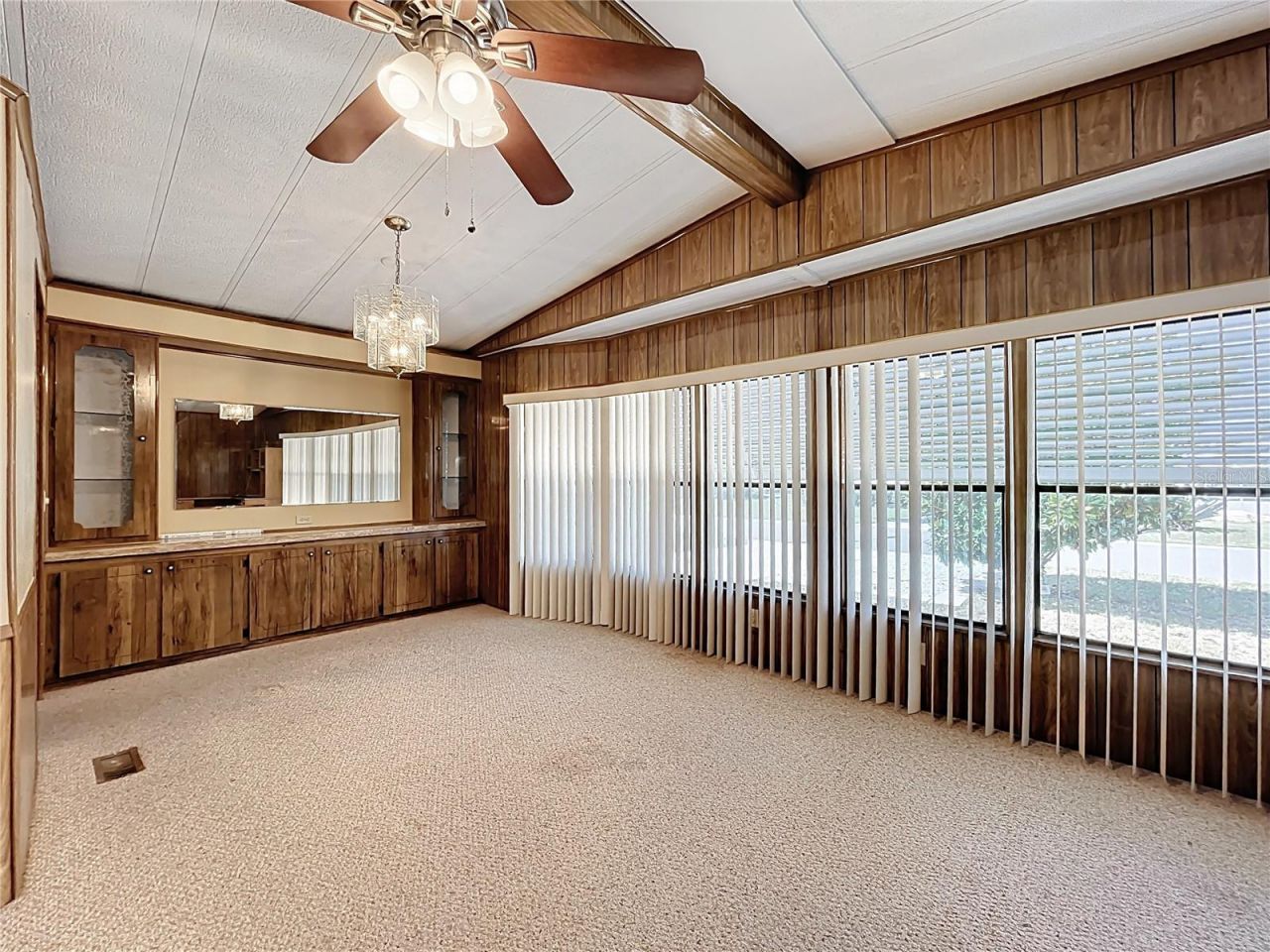 1440 Nassau Circle , Tavares, FL 32778 Photo