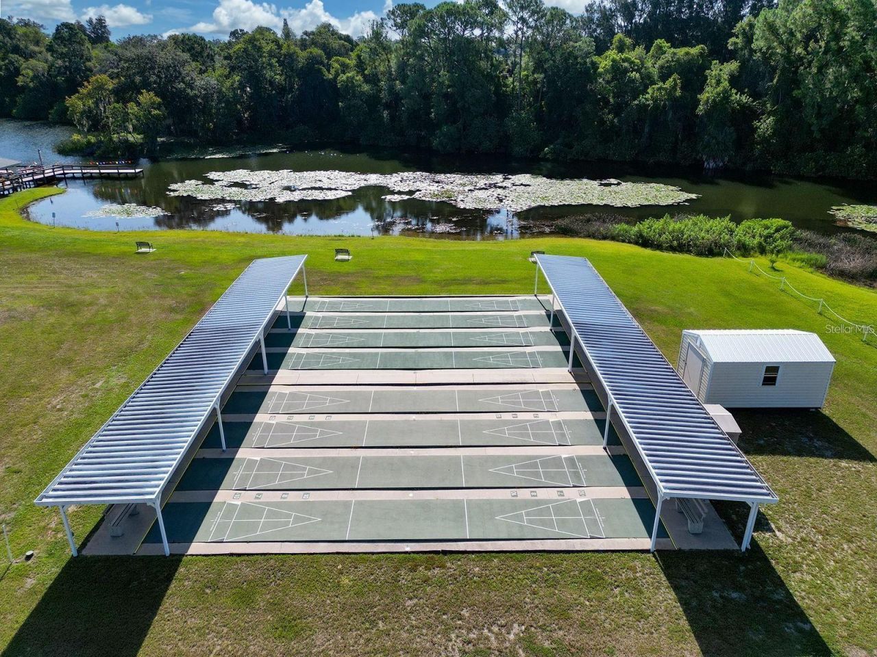 1440 Nassau Circle , Tavares, FL 32778 Photo