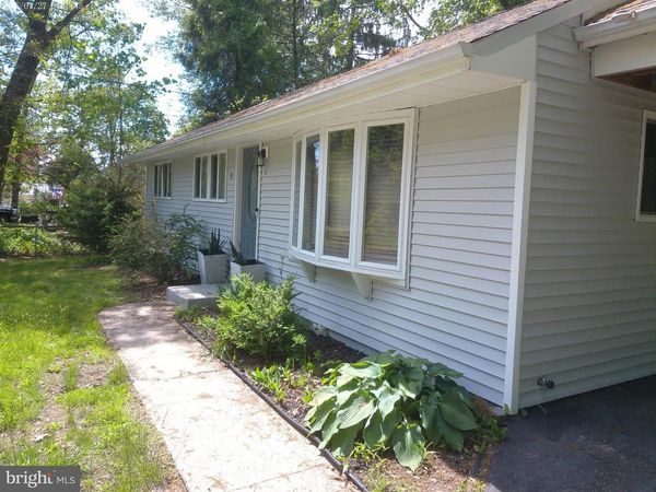 9 PEAR AVENUE , BROWNS MILLS, NJ 08015
