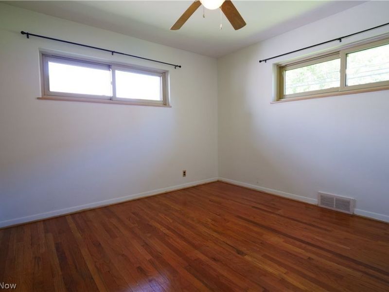 5931 Mayberry Avenue, Mayfield Heights, OH 44124 Photo 14