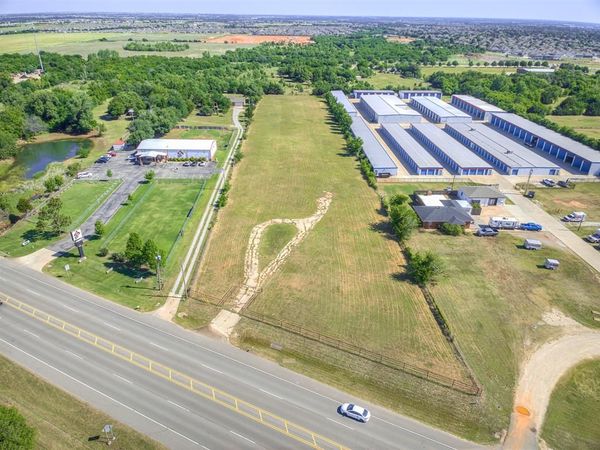 9201 NW Expressway , Yukon, OK 73099