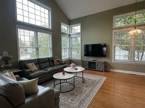 Main Photo