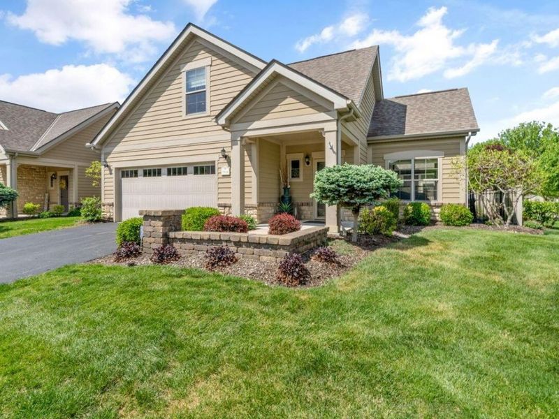 3844 Foresta Grand Drive, Powell, OH 43065 Photo 2
