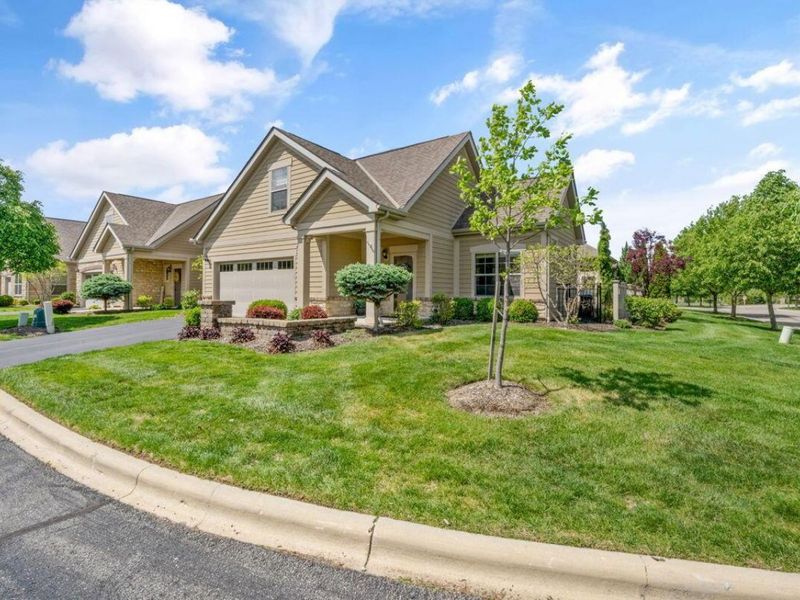 3844 Foresta Grand Drive, Powell, OH 43065 Photo 4