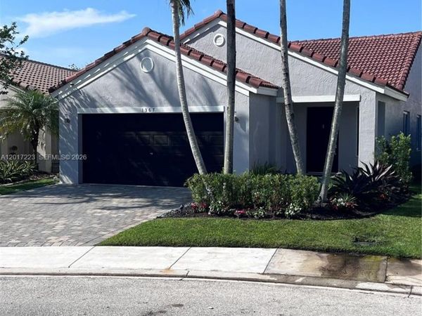 1367 Plumosa Way , Weston, FL 33327