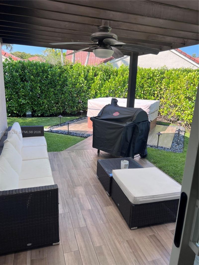 1367 Plumosa Way , Weston, FL 33327 Photo