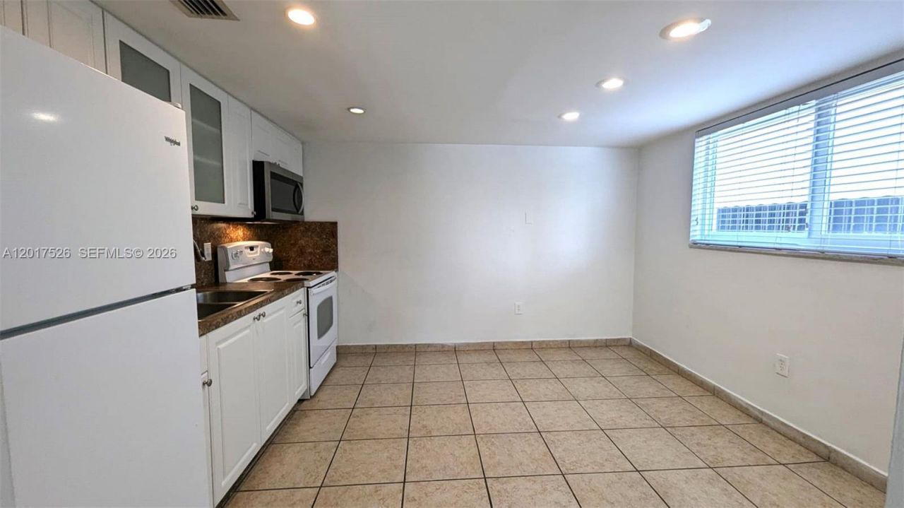3525 SW 25th Ter , Unit 1, Miami, FL 33133 Photo