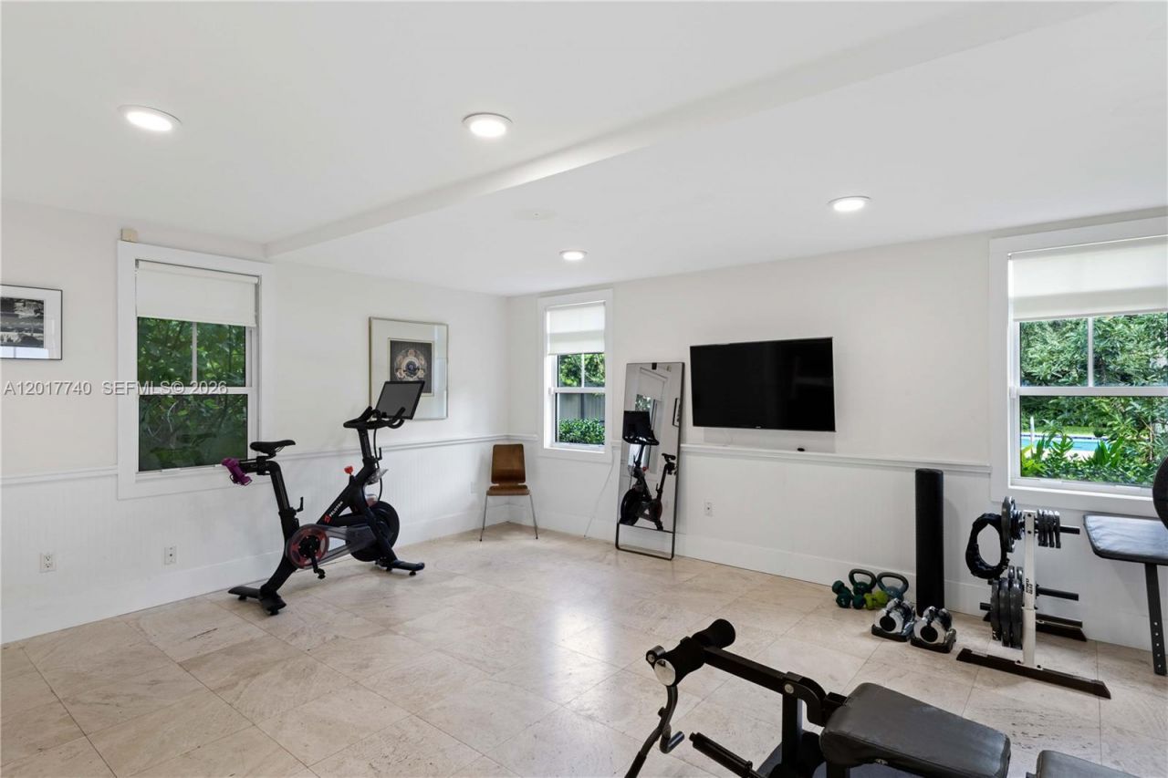 6845 SW 98th St, Pinecrest, FL 33156 Photo