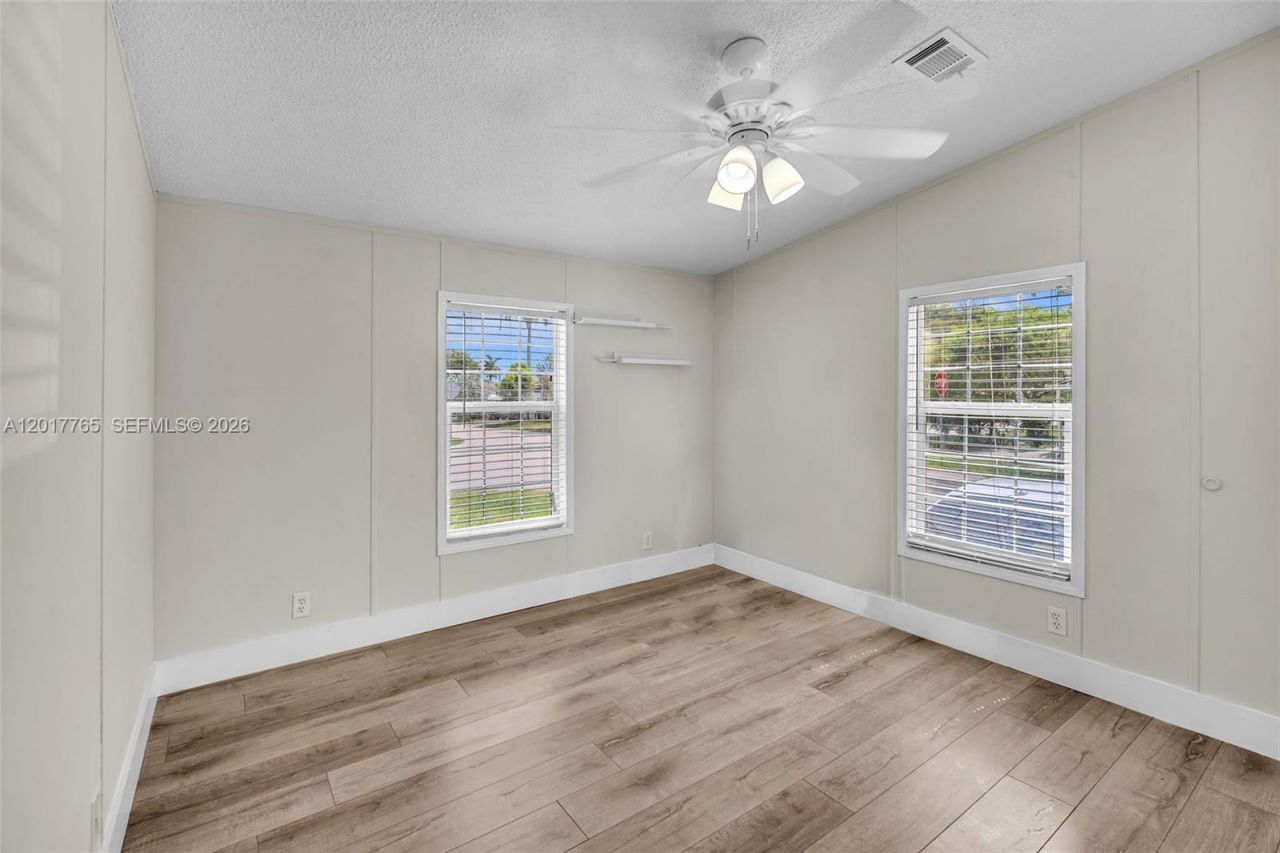 730 NW 217th Ter, Pembroke Pines, FL 33029 Photo