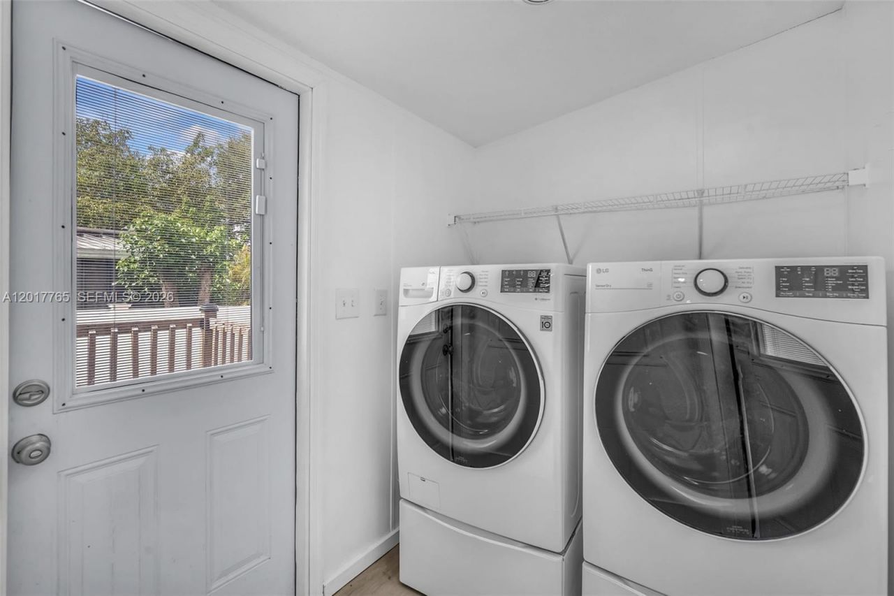 730 NW 217th Ter, Pembroke Pines, FL 33029 Photo