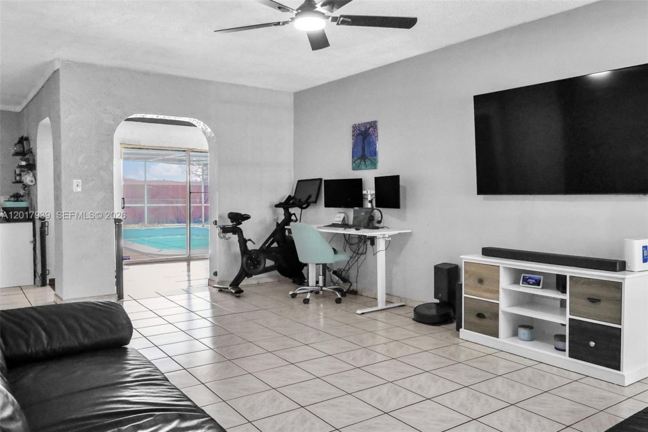 3405 E Shore Rd , Miramar, FL 33023 Photo