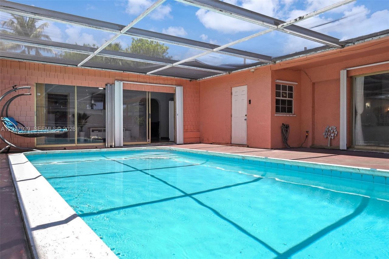 3405 E Shore Rd , Miramar, FL 33023 Photo