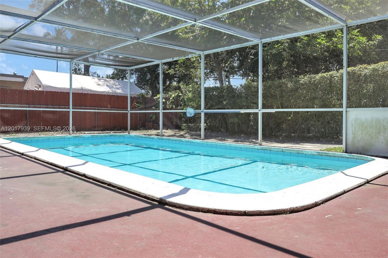 3405 E Shore Rd , Miramar, FL 33023 Photo