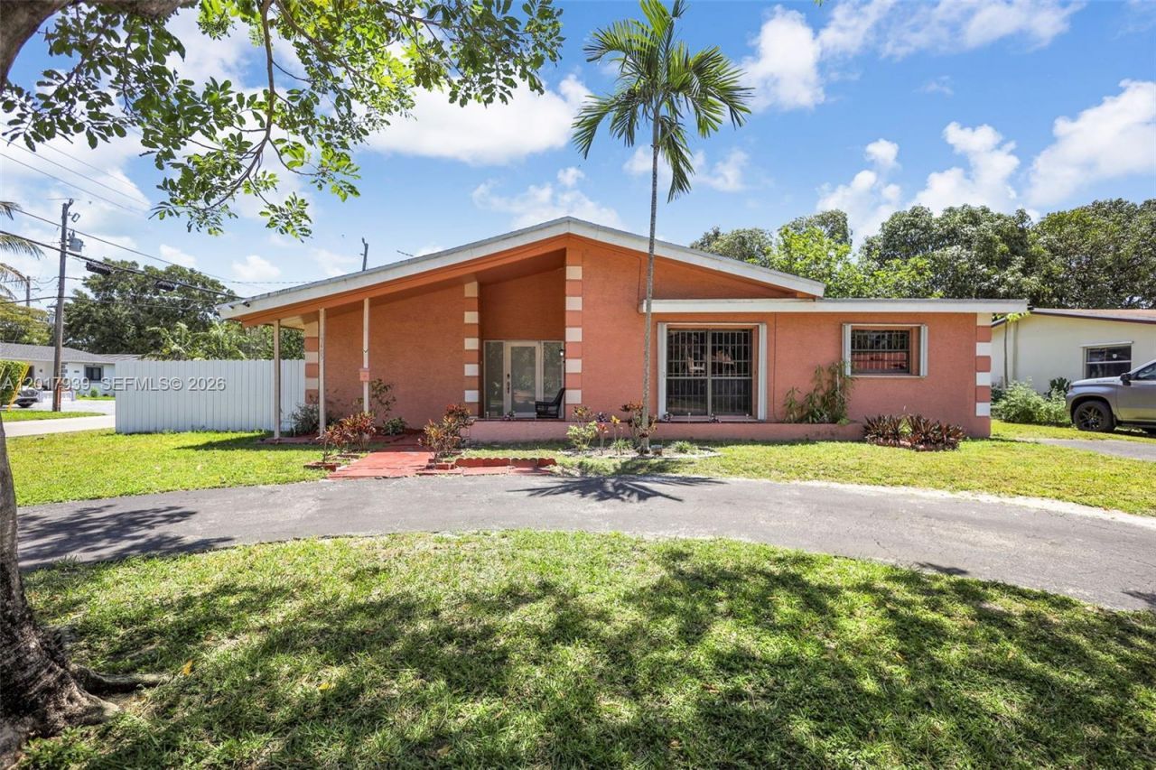 3405 E Shore Rd , Miramar, FL 33023 Photo