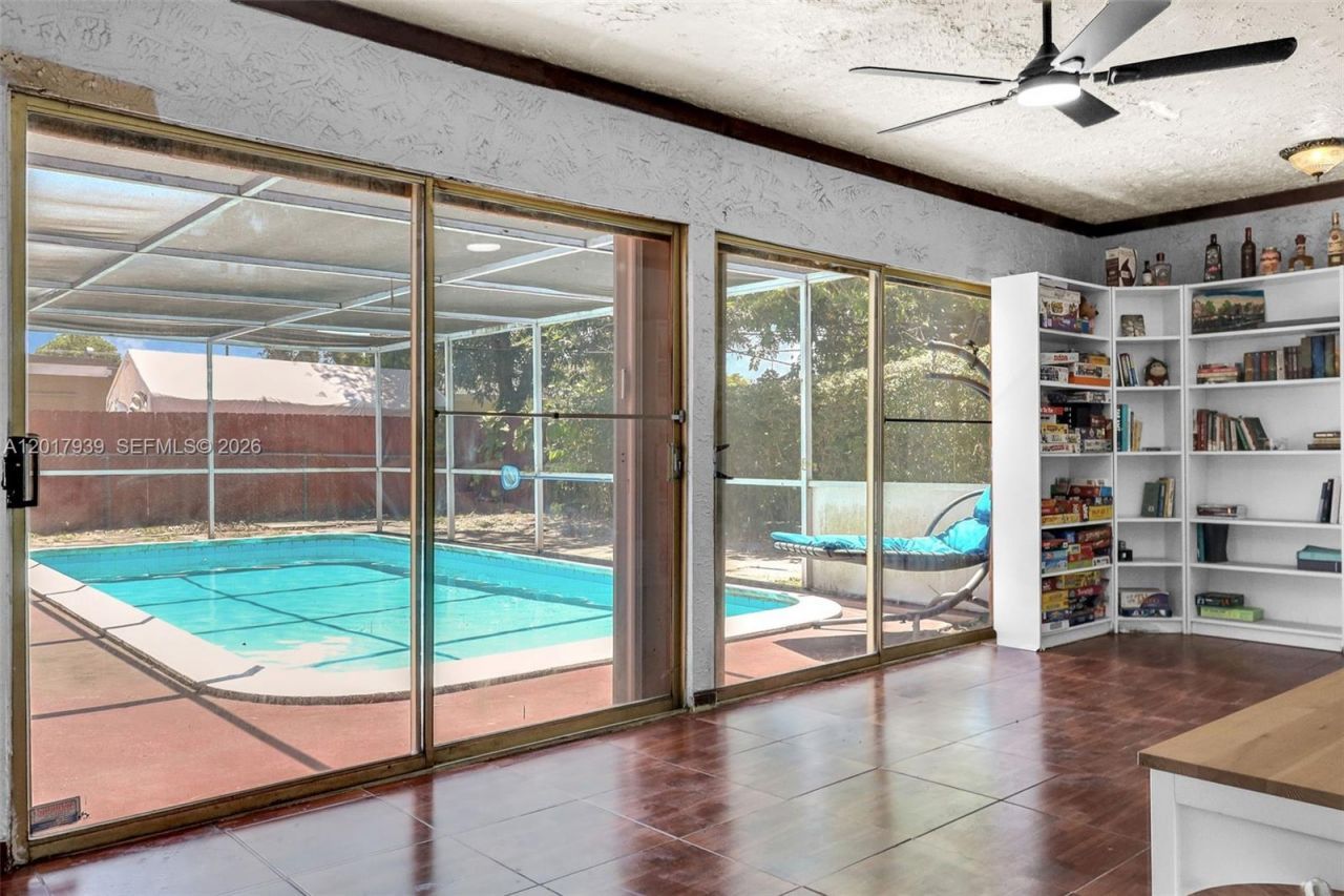 3405 E Shore Rd , Miramar, FL 33023 Photo