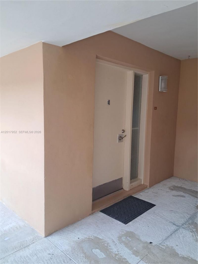 5501 SW 77th Ct , Unit 204C, Miami, FL 33155 Photo