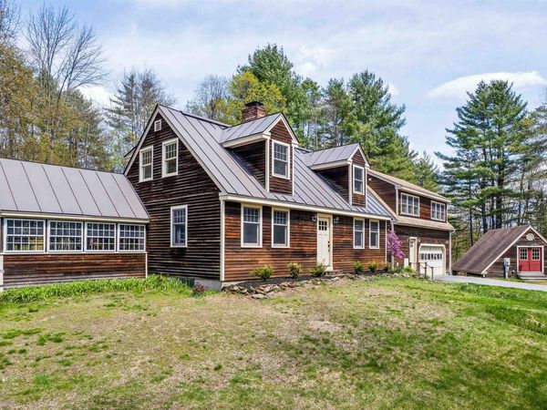 2605 Cox District Road, Woodstock, VT 05091