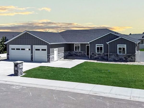 810 Snake River Drive, Heyburn, ID 83336