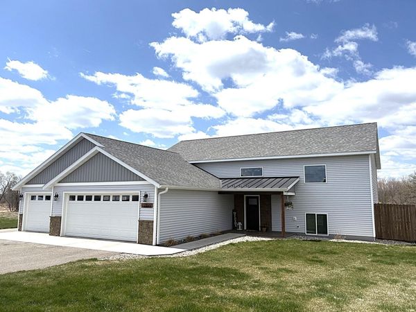 7822 Hummingbird Lane SW, Alexandria, MN 56308