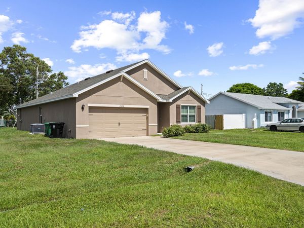 2538 SE Rock Springs Drive, Port St. Lucie, FL 34952