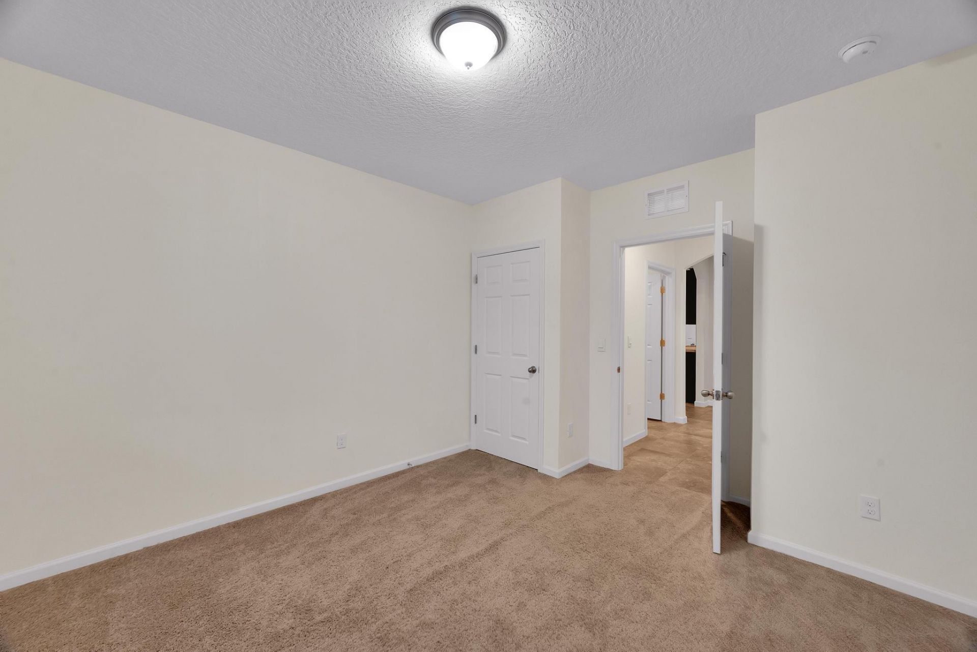 2538 SE Rock Springs Drive, Port Saint Lucie, FL 34952 Photo