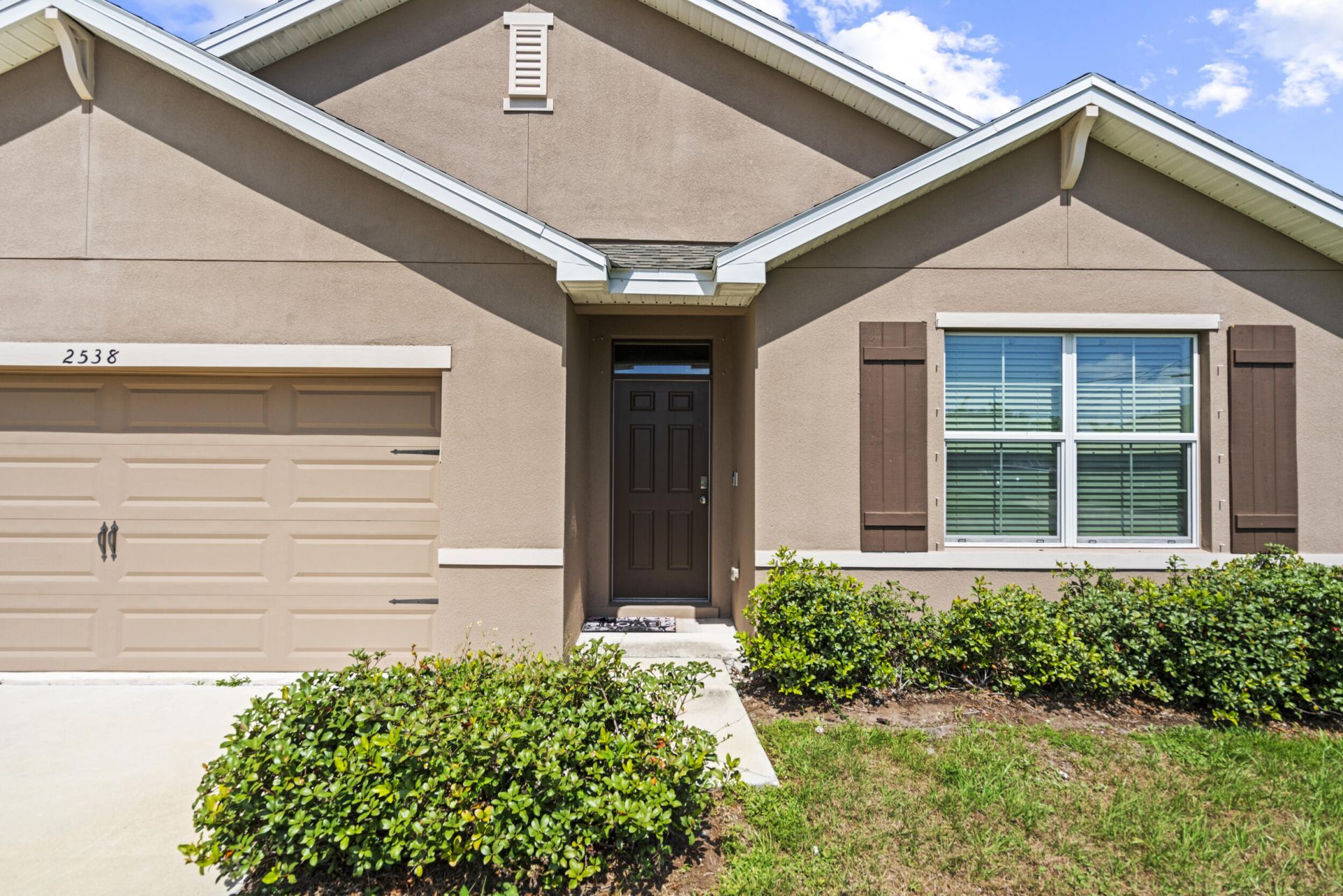 2538 SE Rock Springs Drive, Port Saint Lucie, FL 34952 Photo