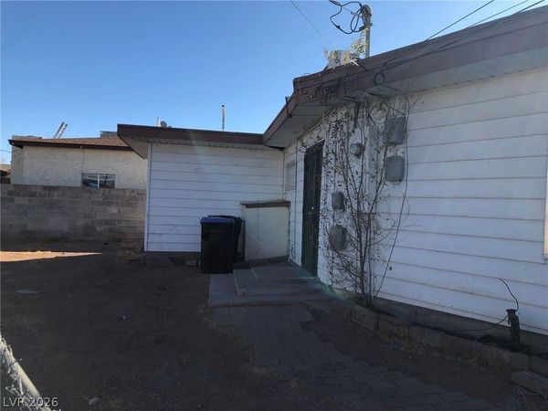227 Kansas Avenue , Unit B, Henderson, NV 89015