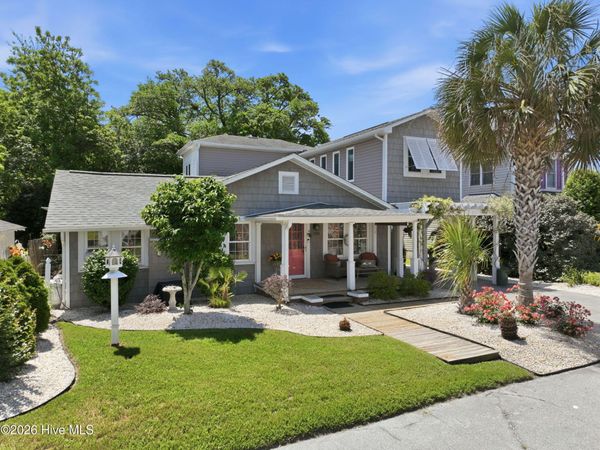 105 S Webb Street, Swansboro, NC 28584