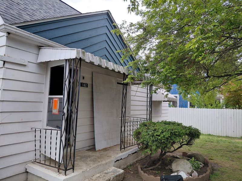 182 S Hague Avenue , Columbus, OH 43204 Photo 3