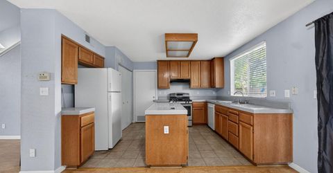 9572 S Coast Ln, Elk Grove, CA 95758 Photo