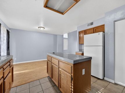 9572 S Coast Ln, Elk Grove, CA 95758 Photo