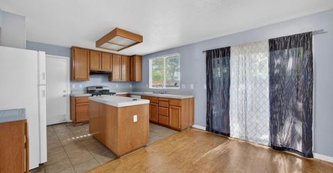 9572 S Coast Ln, Elk Grove, CA 95758 Photo