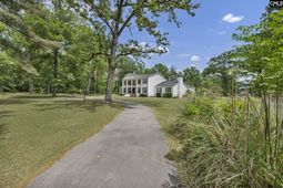 1244 Weston Road photo 4