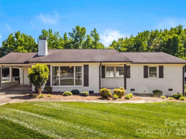 918 Henry Street , Kings Mountain, NC 28086