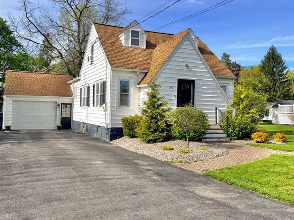 35 Vanduyne Avenue , Auburn, NY 13021