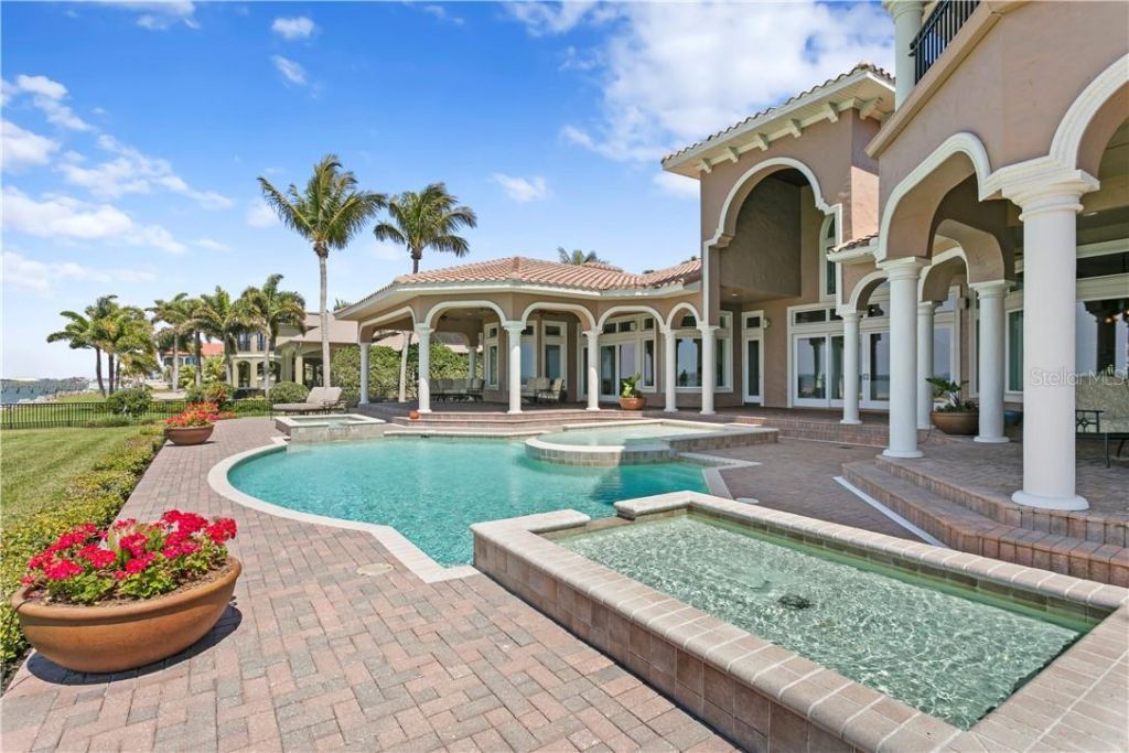 6308 Marbella Boulevard, Apollo Beach, FL 33572 Photo