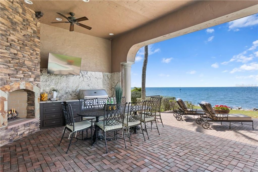 6308 Marbella Boulevard, Apollo Beach, FL 33572 Photo