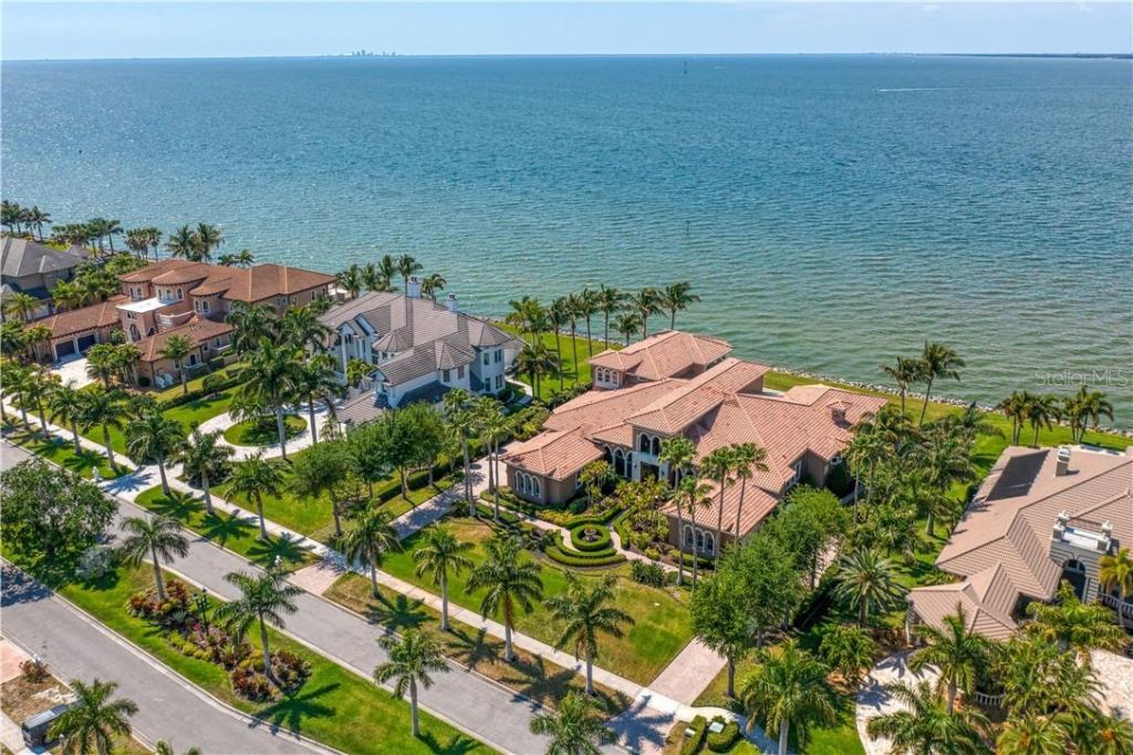 6308 Marbella Boulevard, Apollo Beach, FL 33572 Photo