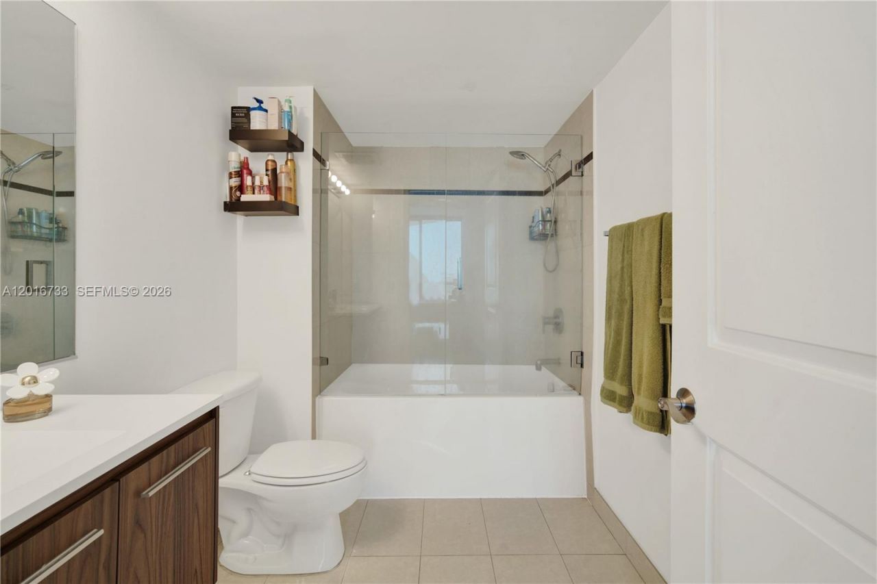 480 NE 30th St , Unit 1102, Miami, FL 33137 Photo