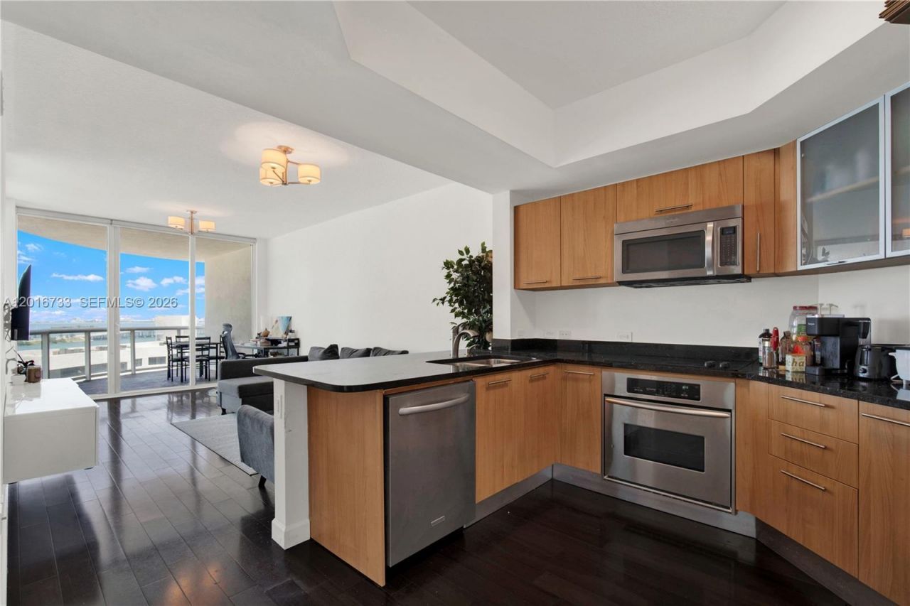 480 NE 30th St , Unit 1102, Miami, FL 33137 Photo