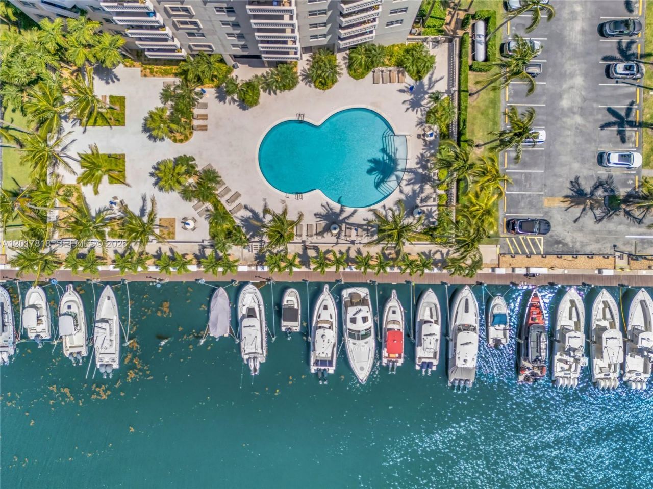 90 Edgewater Dr , Unit 525, Coral Gables, FL 33133 Photo
