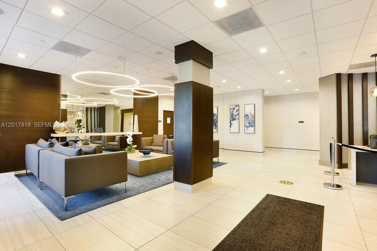 90 Edgewater Dr , Unit 525, Coral Gables, FL 33133 Photo