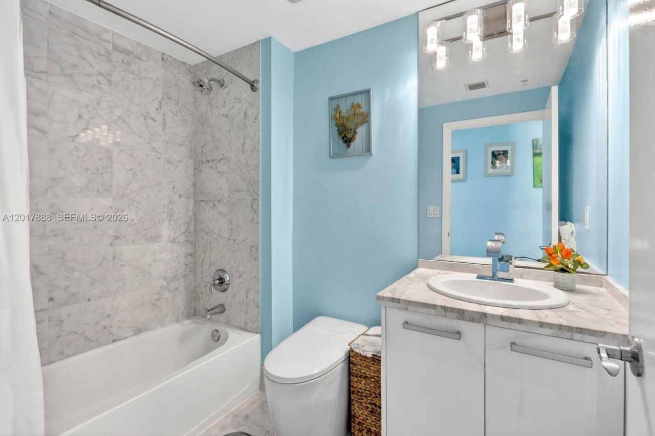244 Biscayne Blvd , Unit 3602, Miami, FL 33132 Photo