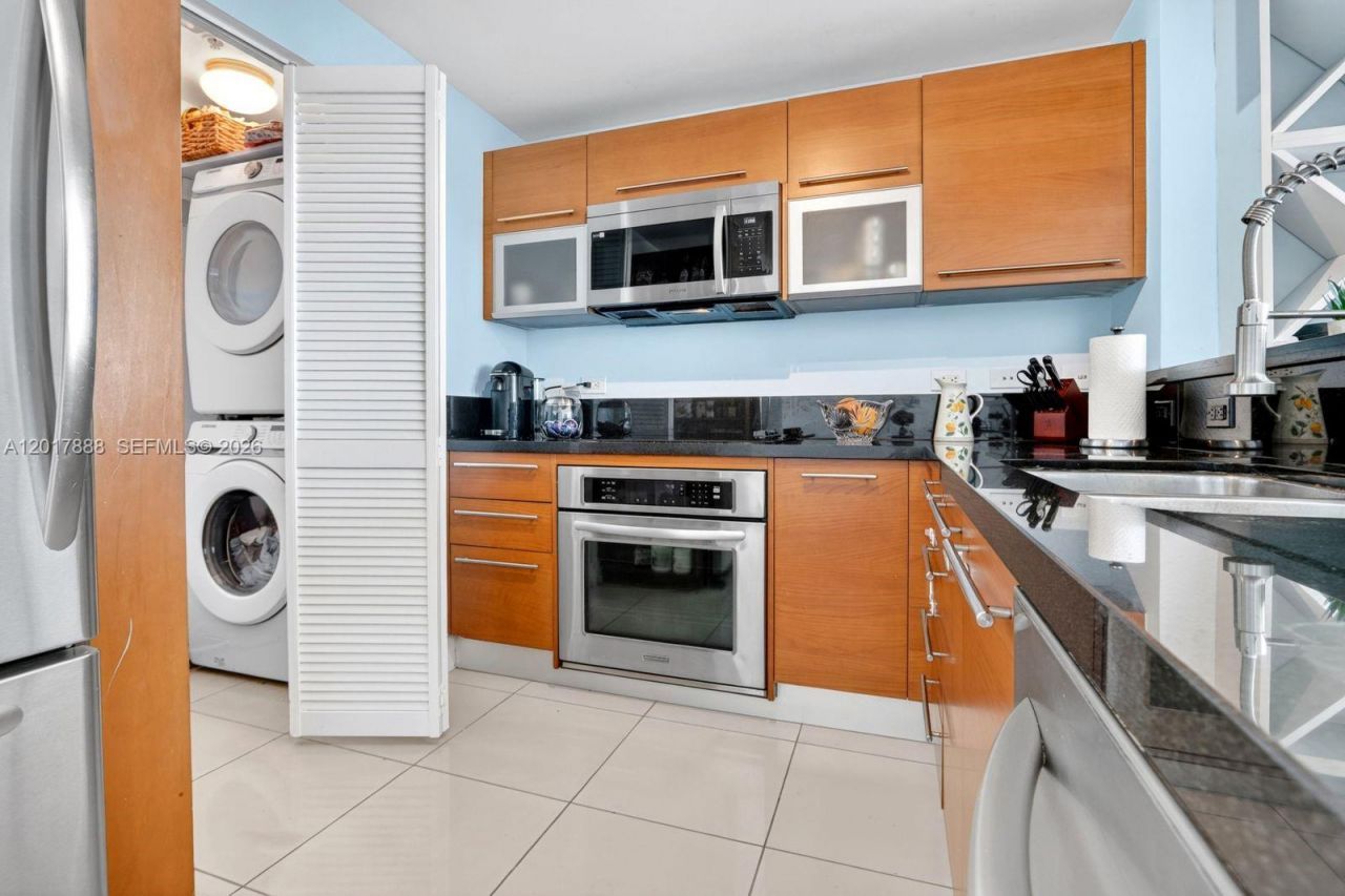 244 Biscayne Blvd , Unit 3602, Miami, FL 33132 Photo