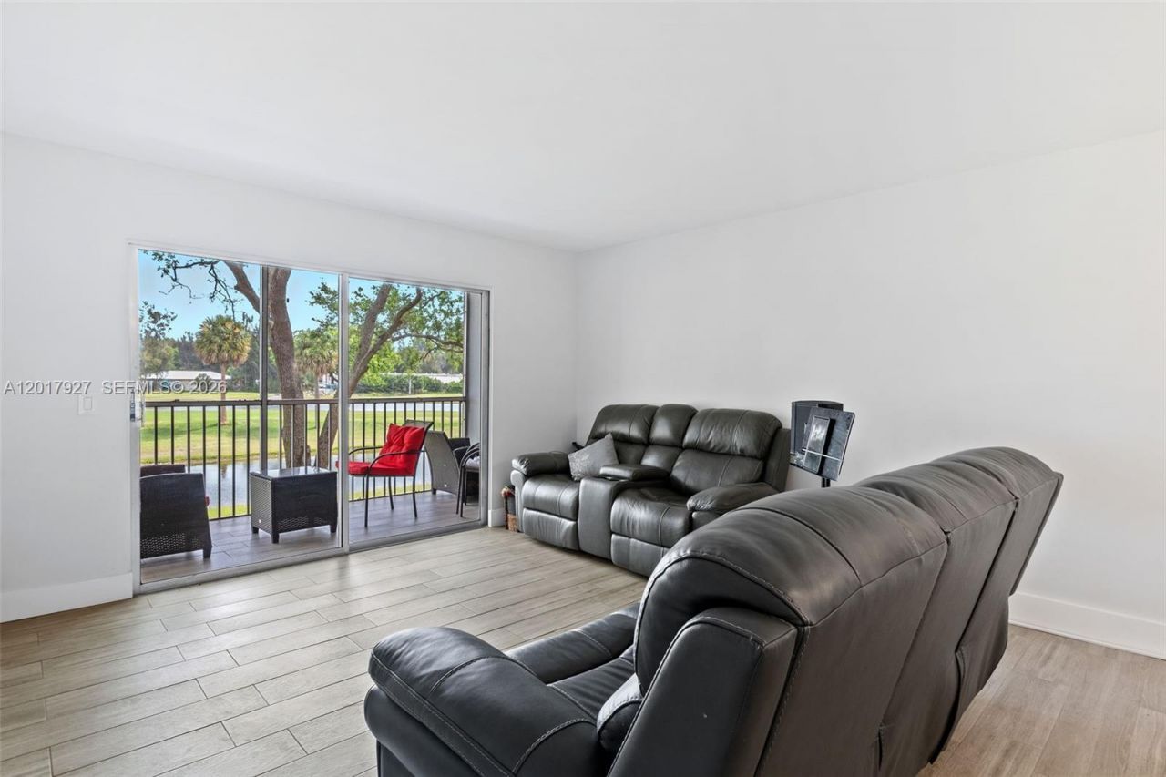 1151 SW 128th Ter , Unit 204D, Pembroke Pines, FL 33027 Photo