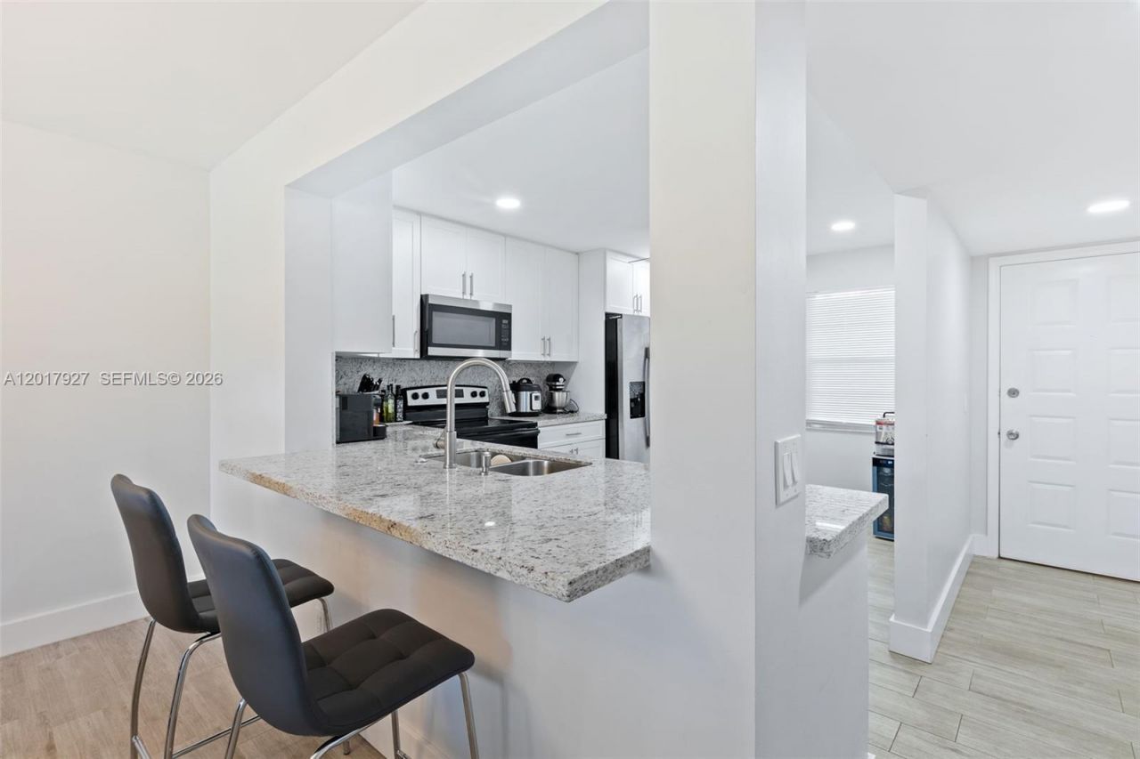 1151 SW 128th Ter , Unit 204D, Pembroke Pines, FL 33027 Photo