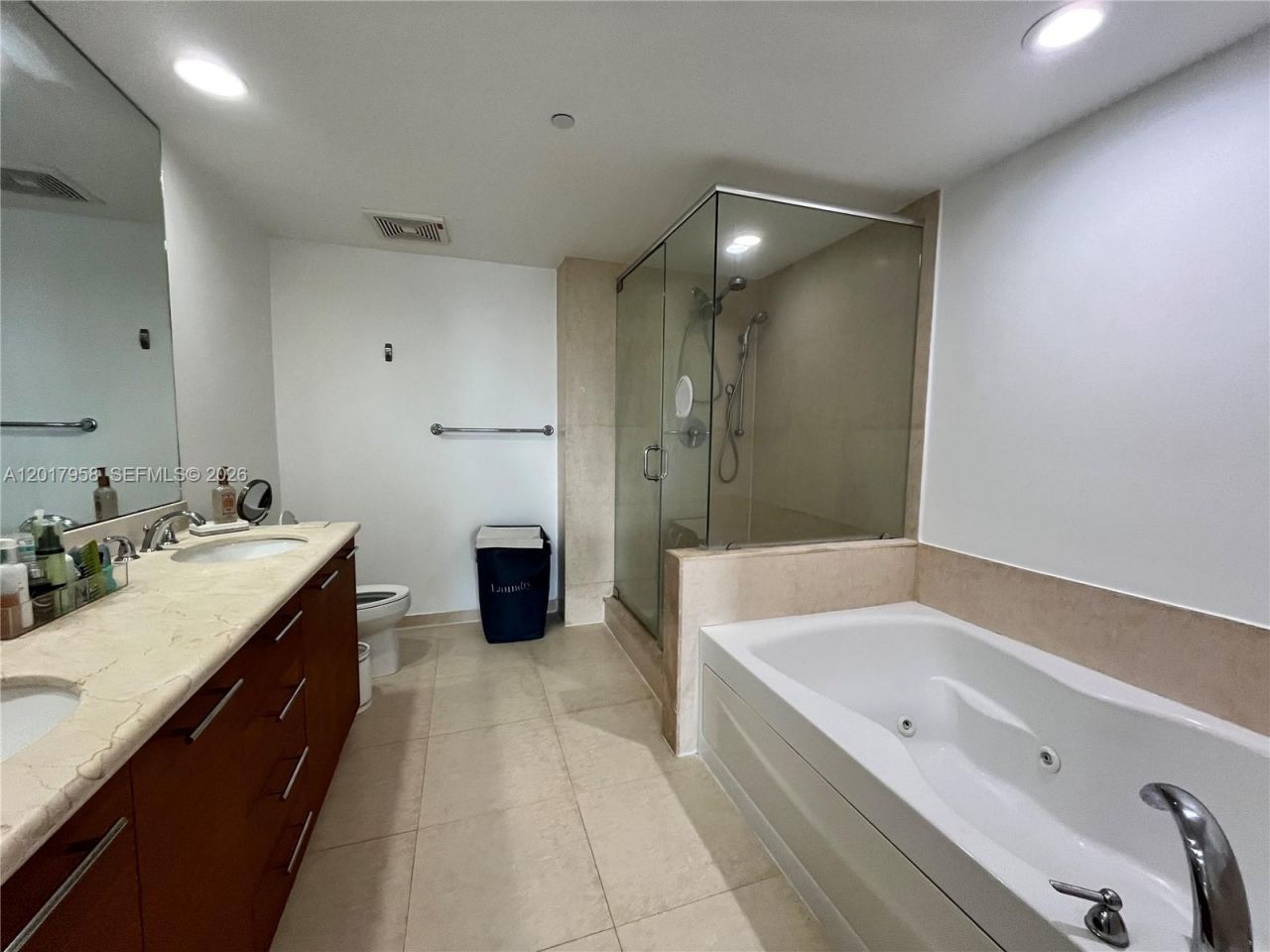 50 Biscayne Blvd, Unit 1801, Miami, FL 33132 Photo