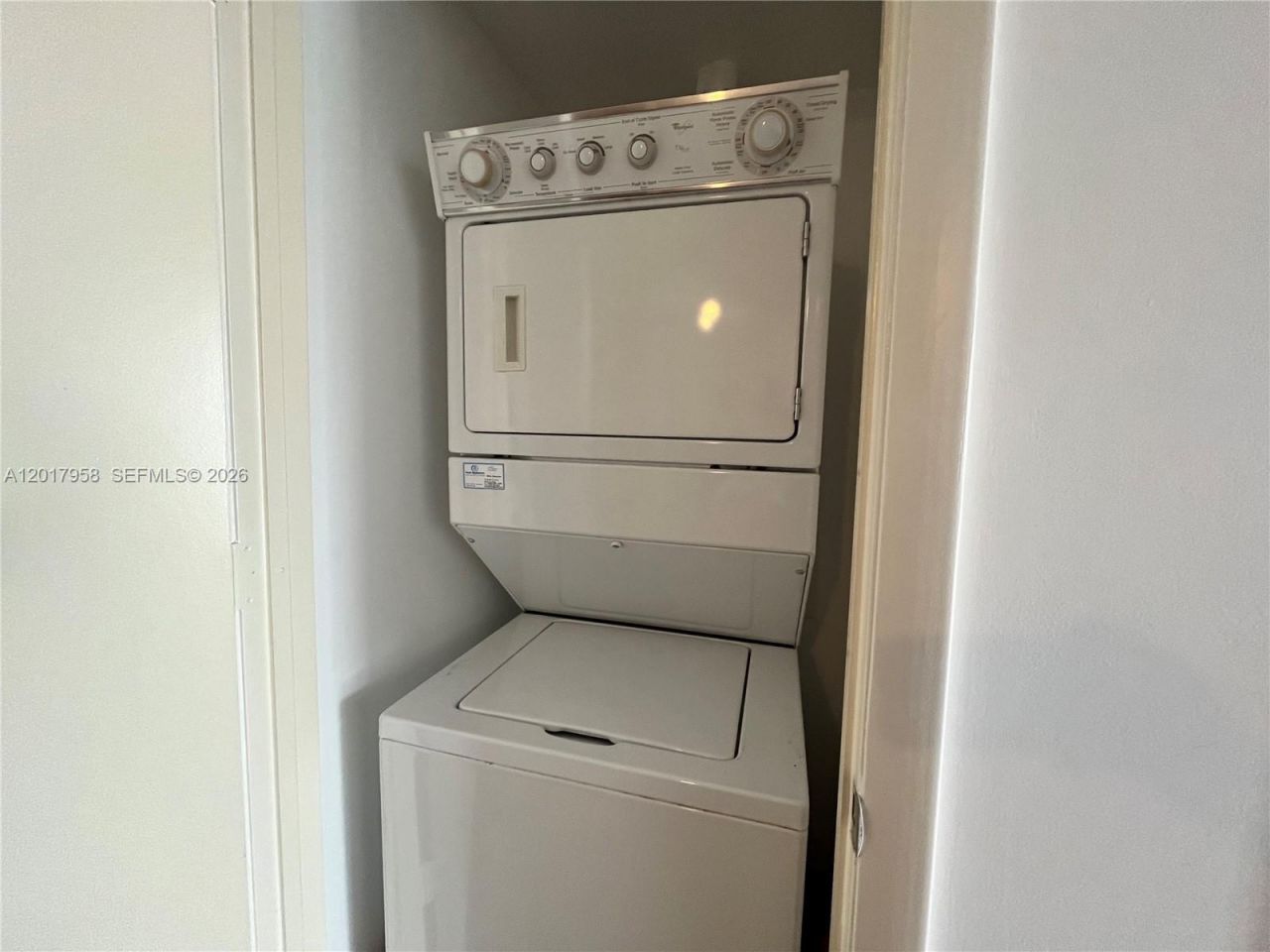 50 Biscayne Blvd, Unit 1801, Miami, FL 33132 Photo